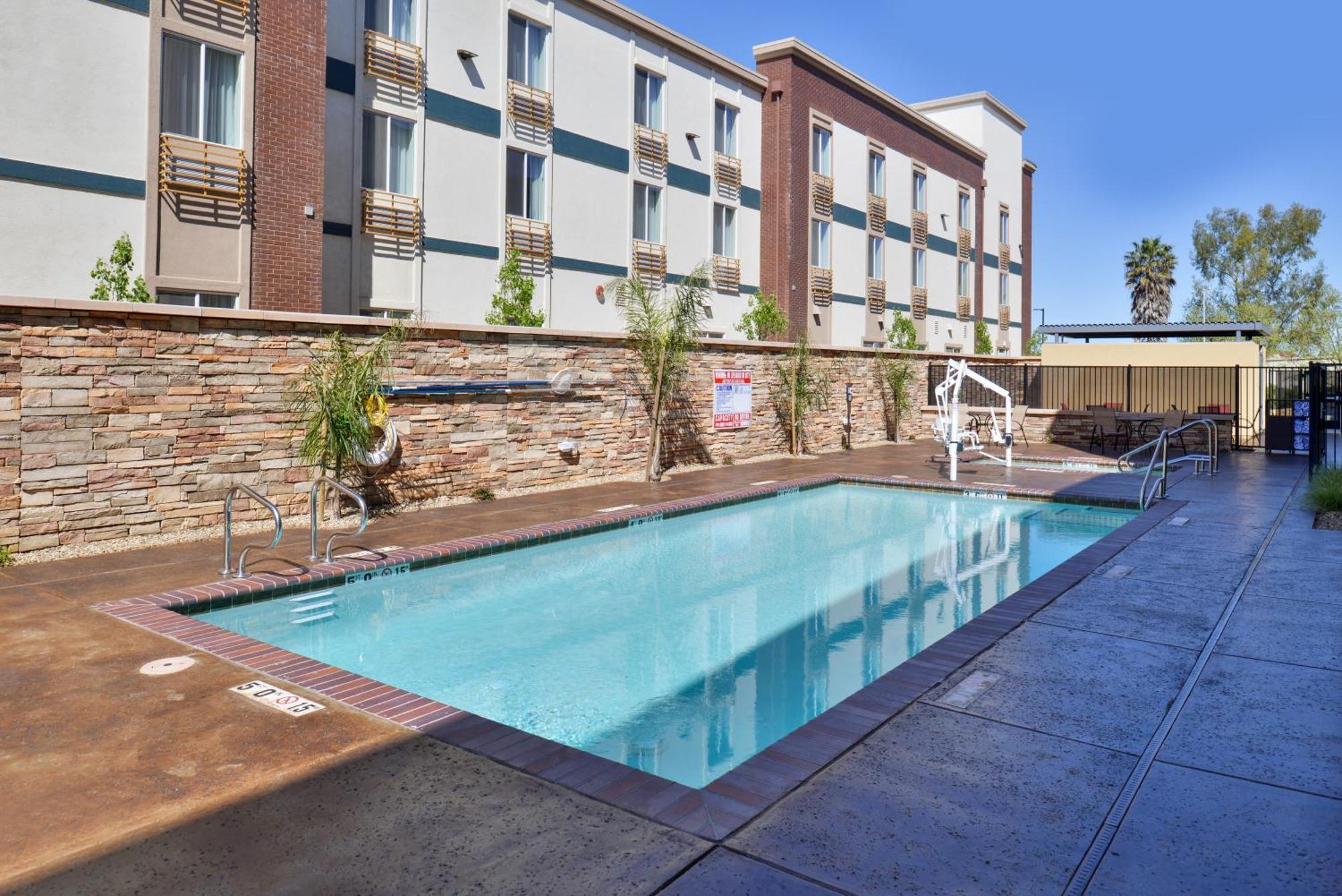 Fairfield Inn & Suites By Marriott Sacramento Airport Woodland Dış mekan fotoğraf